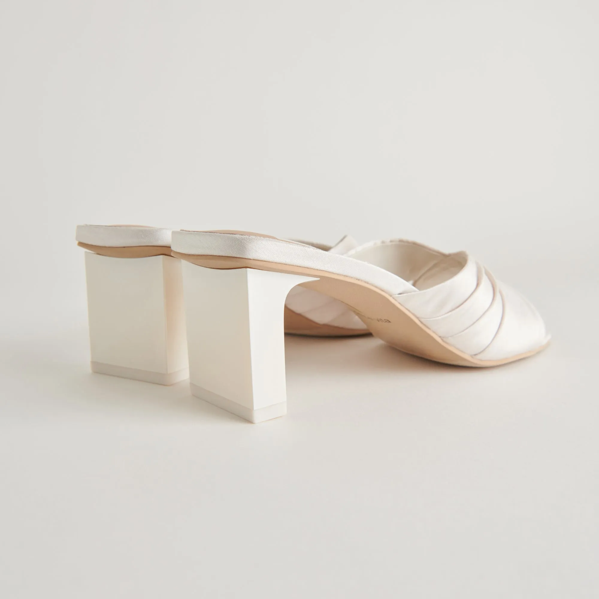 CARLAN HEELS OFF WHITE SILK - re:vita