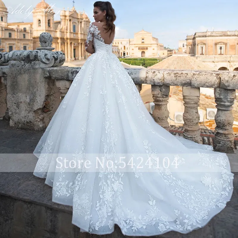 Gorgeous Appliques Long Sleeve Beading Ball Gown Wedding Dress 2024 Romantic Scoop Neck Lace Up Vintage Bridal Gown Customized