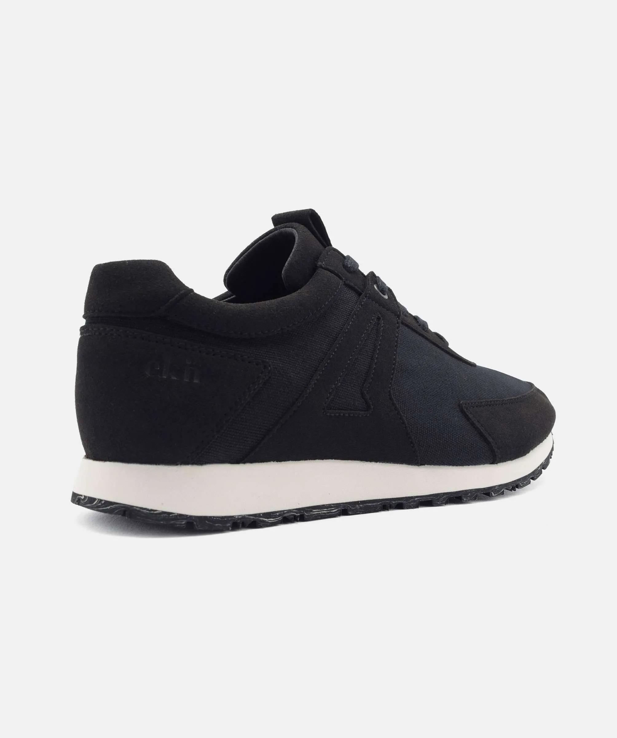 Low Seed Runner Vegan Sneakers Black Size 37-44