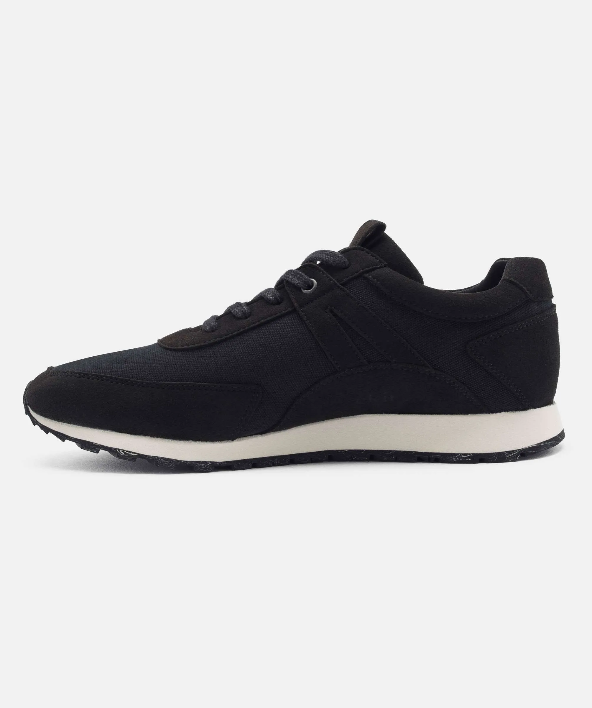 Low Seed Runner Vegan Sneakers Black Size 37-44